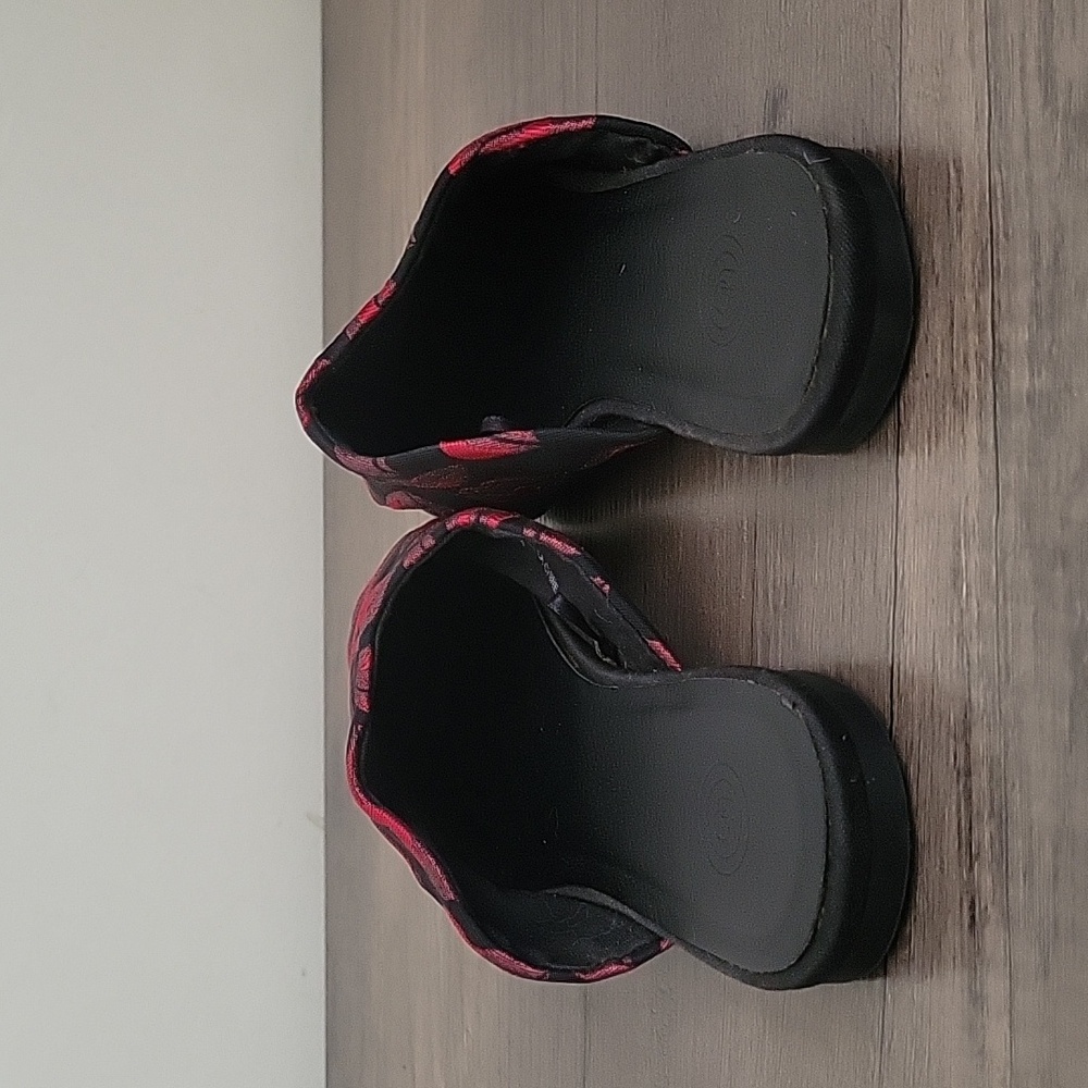 Urban Outfitters UO Lips Pointed Toe Fabric Mules / Slip On Flats - Picture 10 of 16